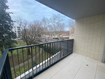 Louer Appartement Lyon-8eme-arrondissement 740 euros