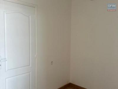 For rent Saint-pierre 175 m2 Reunion (97410) photo 3
