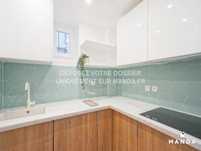 Louer Appartement Paris-18eme-arrondissement 1030 euros