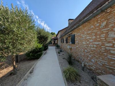For sale Savignac-les-eglises 7 rooms 182 m2 Dordogne (24420) photo 1