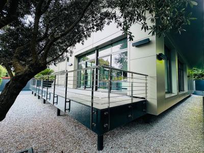 For sale Arcachon 8 rooms 203 m2 Gironde (33120) photo 0