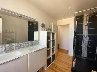 For sale Bordeaux 4 rooms 128 m2 Gironde (33100) photo 2