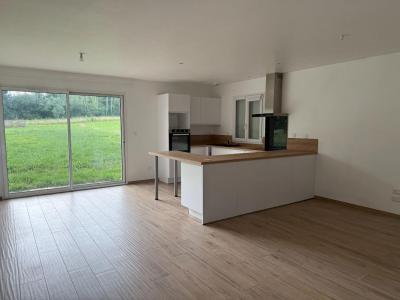 For rent Montfaucon 5 rooms 94 m2 Aisne (02540) photo 0