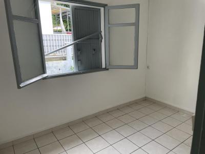 Louer Maison Sainte-clotilde 1150 euros