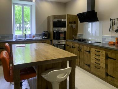 For sale 8 rooms 439 m2 Deux sevres (79190) photo 2