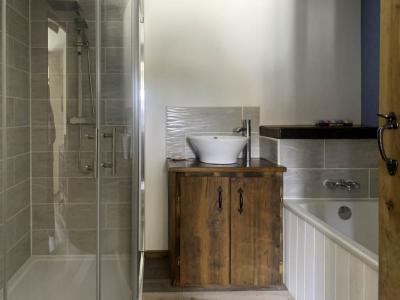 For sale 8 rooms 439 m2 Deux sevres (79190) photo 4