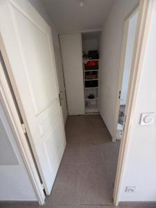 For rent Marseille-9eme-arrondissement 2 rooms 38 m2 Bouches du Rhone (13009) photo 4