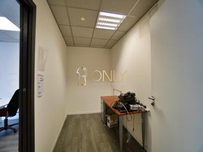 Acheter Local commercial Jassans-riottier 159000 euros