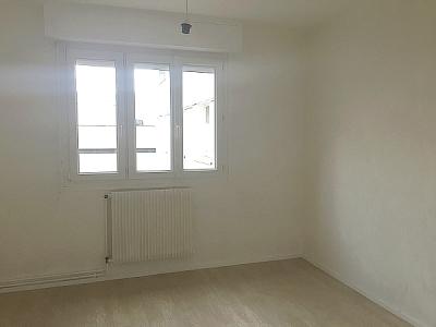 Louer Appartement Beaumont 650 euros