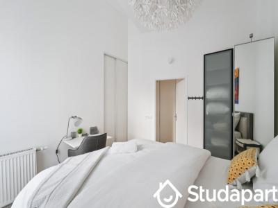 For rent Asnieres-sur-seine 2 rooms 45 m2 Hauts de Seine (92600) photo 4