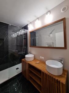 For rent Bordeaux 2 rooms 64 m2 Gironde (33000) photo 3