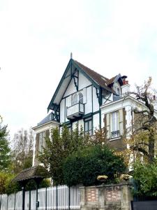 For sale Meudon 7 rooms 139 m2 Hauts de Seine (92190) photo 1