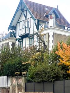 For sale Meudon 7 rooms 139 m2 Hauts de Seine (92190) photo 3