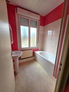 For rent Saint-just-en-chaussee 3 rooms 75 m2 Oise (60130) photo 4