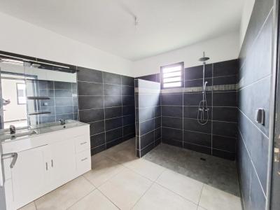 Louer Maison Saint-paul 1400 euros