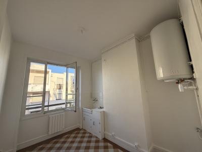 For rent Lyon-6eme-arrondissement 2 rooms 47 m2 Rhone (69006) photo 4