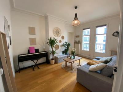Louer Appartement 42 m2 Paris-11eme-arrondissement