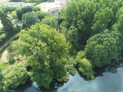 For sale Ruffec 4 rooms 89 m2 Charente (16700) photo 2