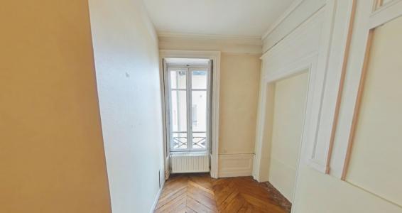 Louer Appartement Lyon-2eme-arrondissement 754 euros