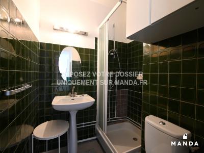 Louer Appartement Courbevoie 900 euros