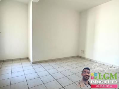 For sale Nimes 2 rooms 35 m2 Gard (30000) photo 2