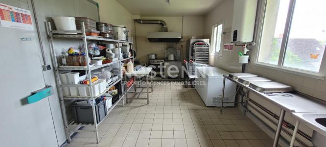Acheter Commerce Francueil 132000 euros