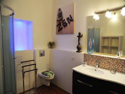 For rent Bordeaux 2 rooms 44 m2 Gironde (33000) photo 2