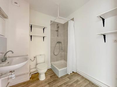 For rent Vierzon 1 room 23 m2 Cher (18100) photo 2