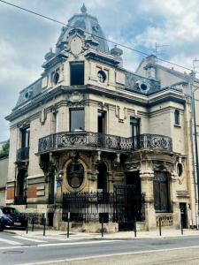 For sale Reims 9 rooms 302 m2 Marne (51100) photo 0
