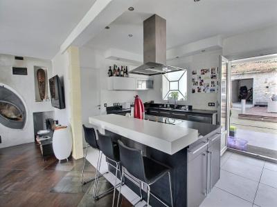 Acheter Maison Saint-sulpice-de-royan 492100 euros