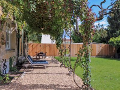 For sale Bergerac 9 rooms 275 m2 Dordogne (24100) photo 3