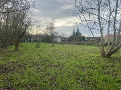 For sale Prahecq 1610 m2 Deux sevres (79230) photo 2