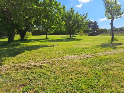 Acheter Terrain Couronne 53990 euros