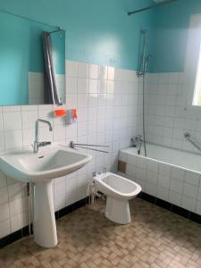 For sale Saint-etienne-de-brillouet 6 rooms 84 m2 Vendee (85210) photo 4