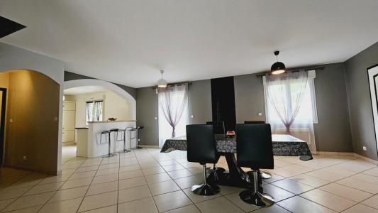 Acheter Maison Mehun-sur-yevre 349500 euros