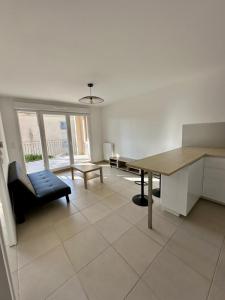 Louer Appartement Pelissanne 771 euros