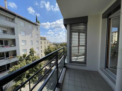 Louer Appartement 51 m2 Lyon-4eme-arrondissement