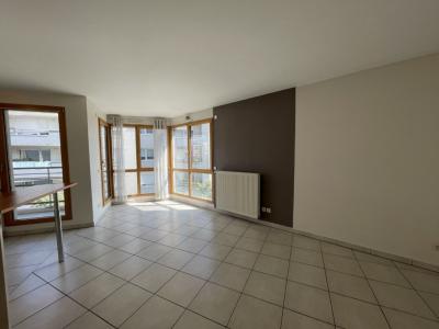 Louer Appartement Lyon-4eme-arrondissement Rhone