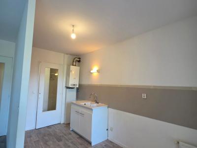 For sale Caluire-et-cuire 3 rooms 67 m2 Rhone (69300) photo 2