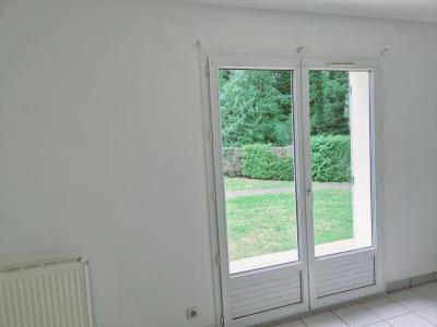 For rent Maurepas 3 rooms 76 m2 Yvelines (78310) photo 2