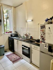 For rent Paris-10eme-arrondissement 2 rooms 45 m2 Paris (75010) photo 2
