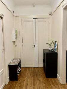 For rent Paris-10eme-arrondissement 2 rooms 45 m2 Paris (75010) photo 4