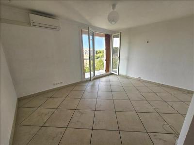 Louer Appartement 71 m2 Salon-de-provence