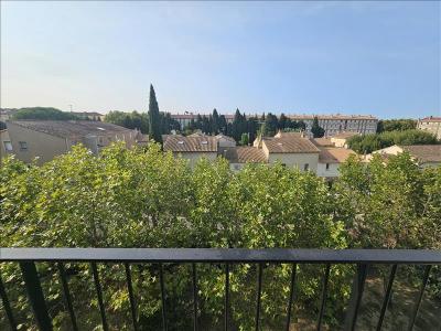 Louer Appartement Salon-de-provence 930 euros