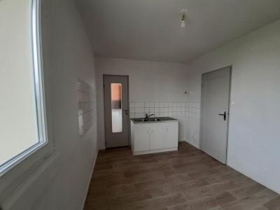For rent Lure 5 rooms 97 m2 Haute saone (70200) photo 3