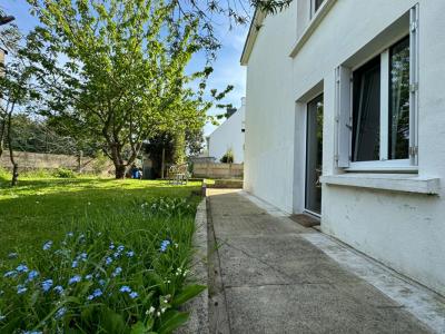 For sale Auray 6 rooms 104 m2 Morbihan (56400) photo 0