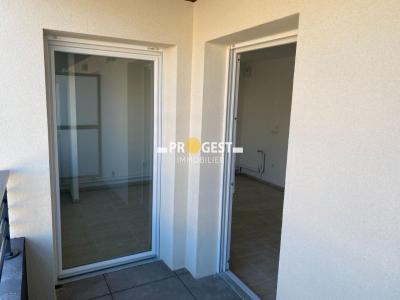 For rent Greasque 1 room 25 m2 Bouches du Rhone (13850) photo 4