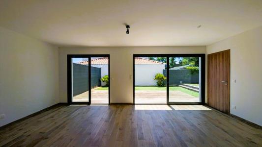 For sale CINQ CANTONS 4 rooms 100 m2 Pyrenees atlantiques (64600) photo 3