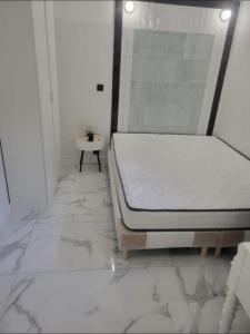 For rent Romainville 1 room 20 m2 Seine saint denis (93230) photo 0