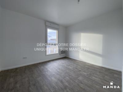 Louer Appartement 42 m2 Corbeil-essonnes